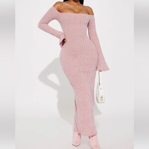 Fashion Nova - Mile High Sweater Maxi Dress - Mauve